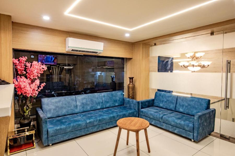 Hotel Nexus Райкот Екстериор снимка