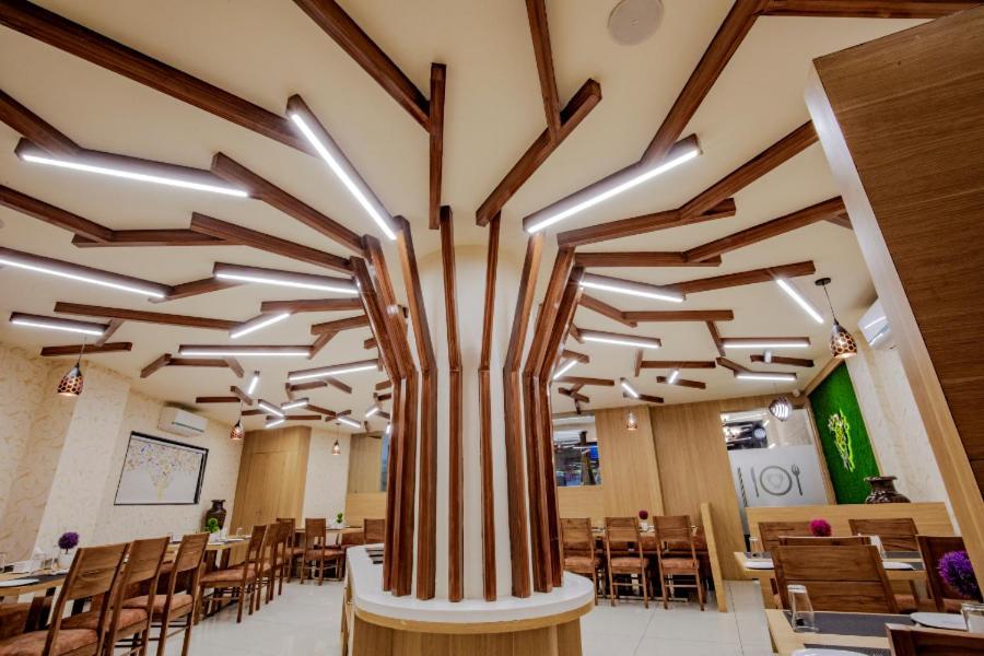 Hotel Nexus Райкот Екстериор снимка