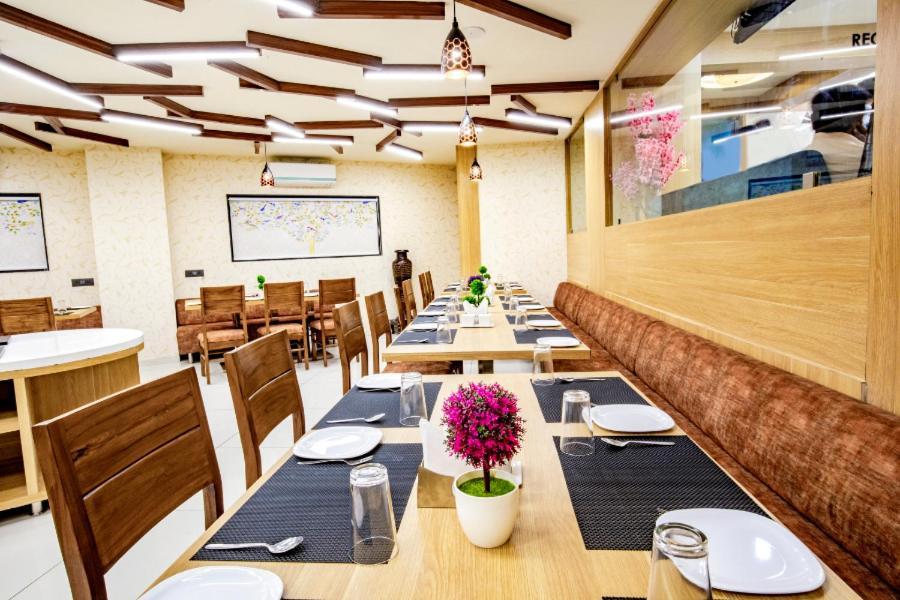Hotel Nexus Райкот Екстериор снимка